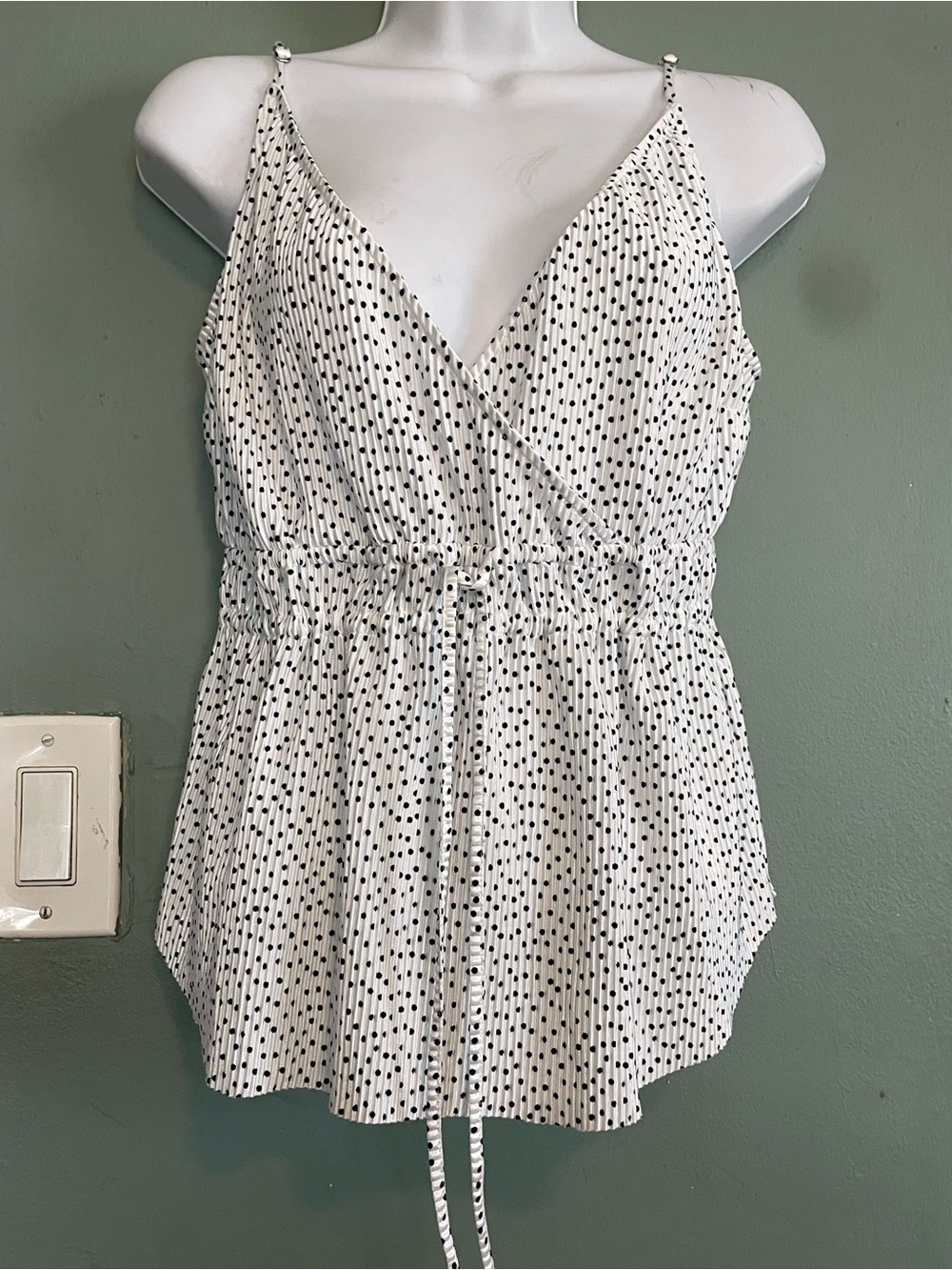 Abercrombie & Fitch White Cami with Black Polka Dots